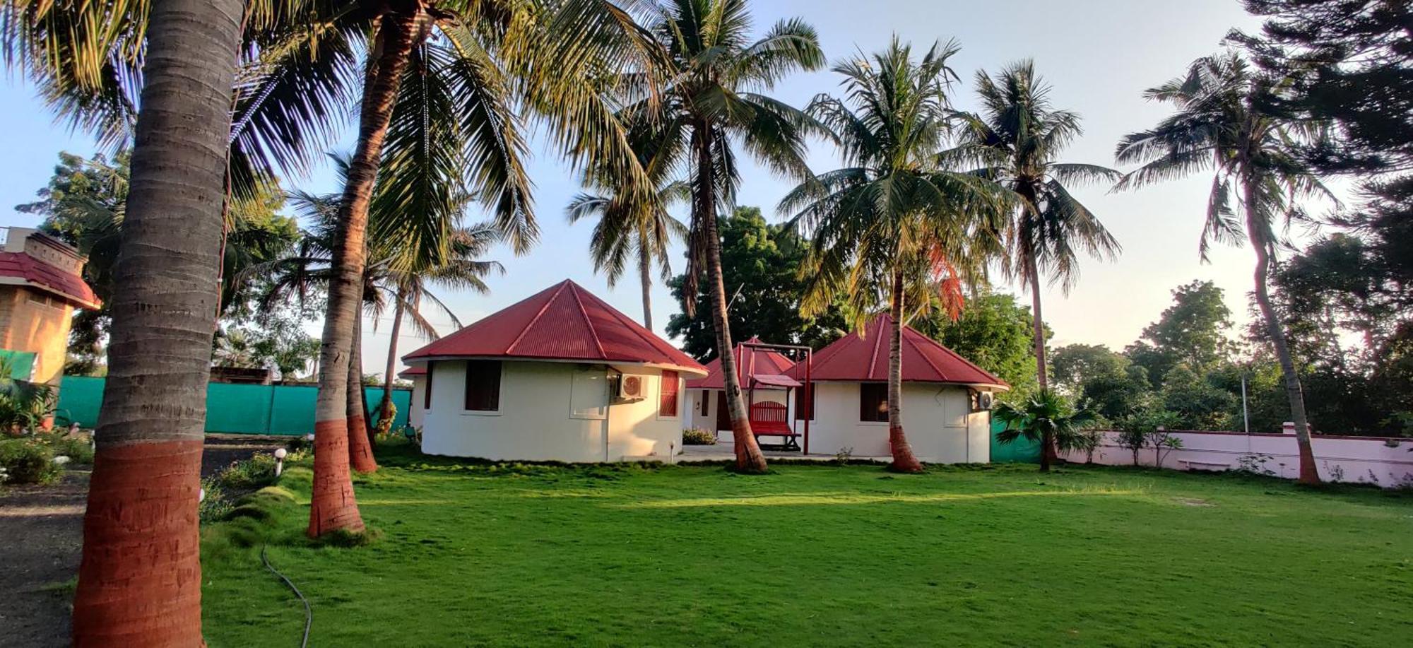Stay Guru Resort Farm Villa Bhuj Bagian luar foto