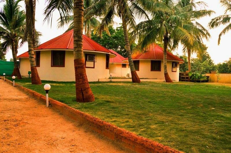 Stay Guru Resort Farm Villa Bhuj Bagian luar foto
